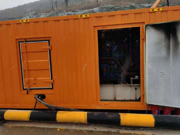 鹤峰发电车出租-应急柴油发电机组选什么样的比较好？