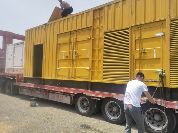 鹤峰发电机出租100KW发电机需要什么规格的电缆线？
