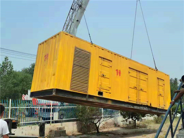 鹤峰300KW柴油发电机组油耗是多少？