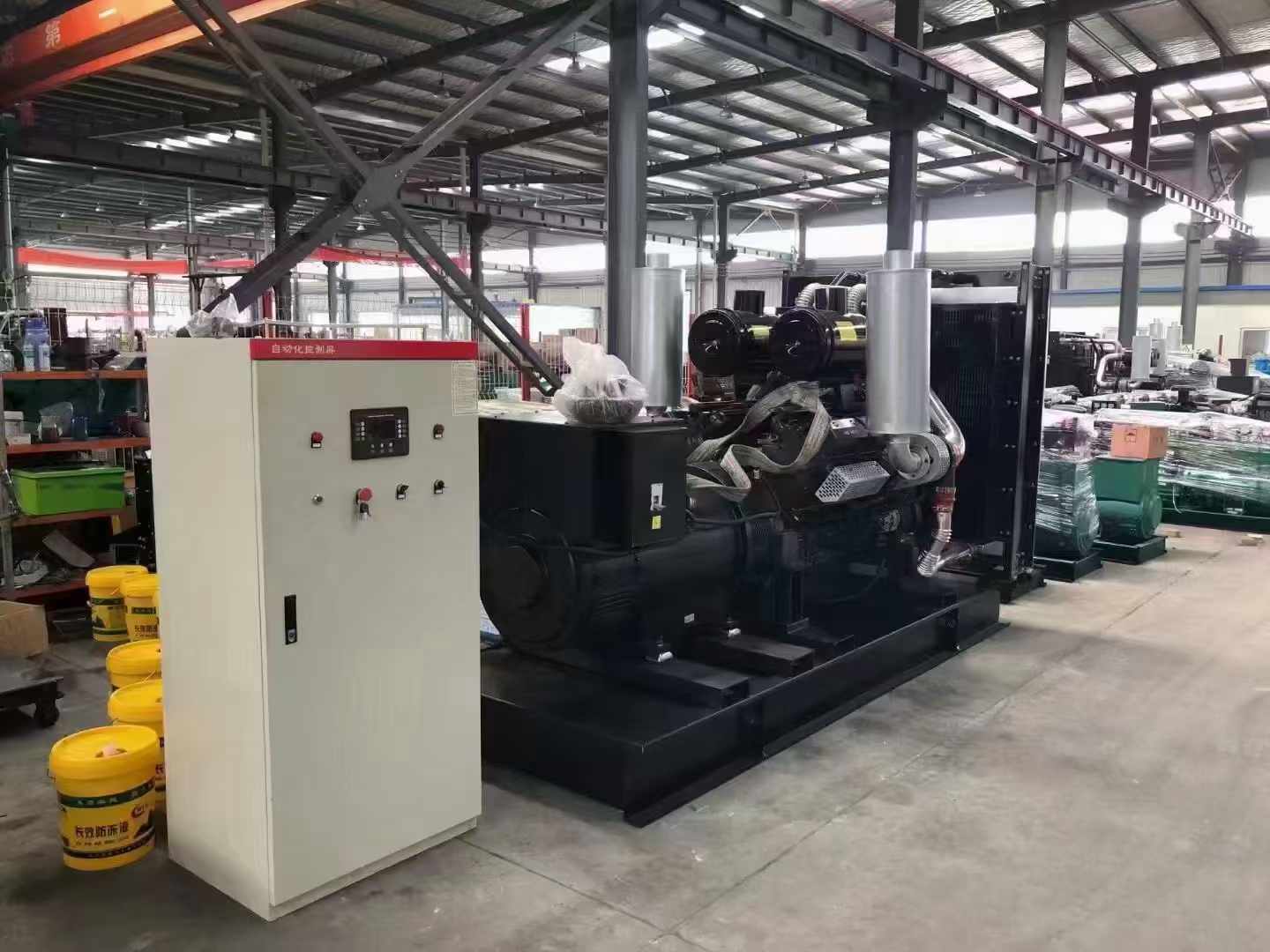 鹤峰柴油发电机运行时的噪音和振动水平如何？